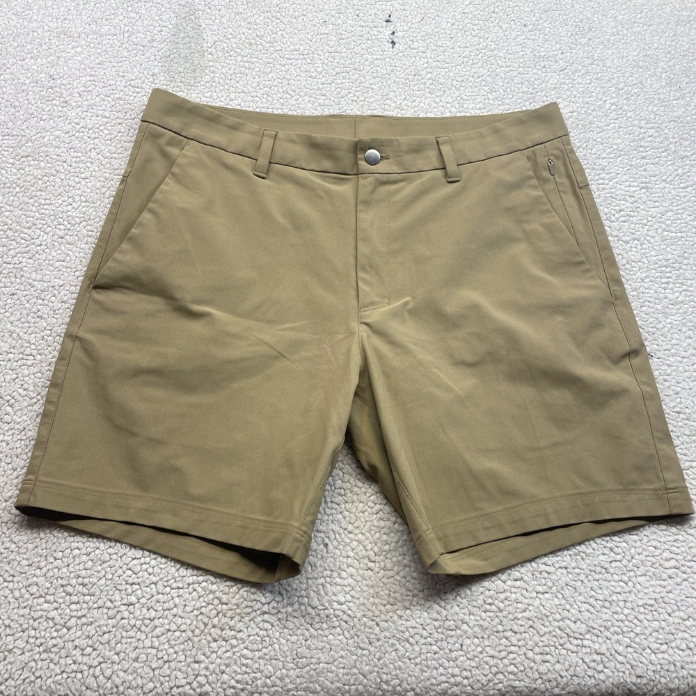 CRZ YOGA Golf Shorts Mens‎ 34W Khaki Performance Quick Dry Athletic Flat Front